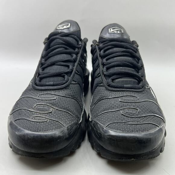 Nike Air Max Plus Running Shoes Men Size 8.5 Black Comfort Athletic Sneakers - Picture 2 of 9